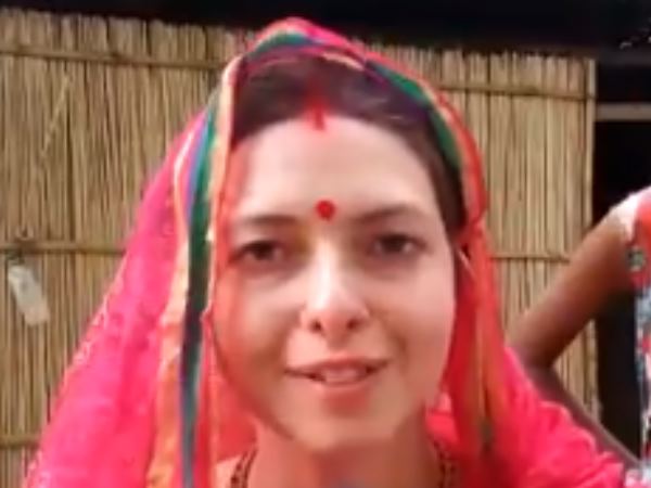 पारंपरिक रीति-रिवाज से की शादी
