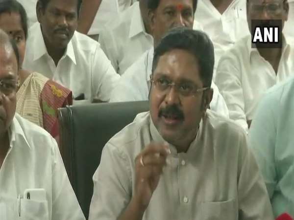 TN: सरकार के खिलाफ दिनाकरण ने दी भूख हड़ताल की दी धमकी TN: सरकार के खिलाफ दिनाकरण ने दी भूख हड़ताल की दी धमकी