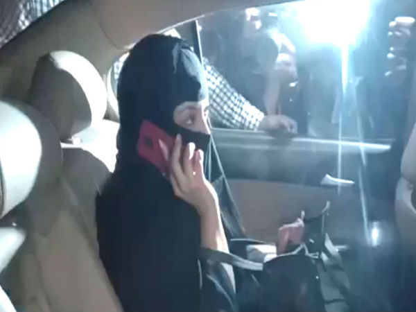 Tanushree Dutta reached police station in Burqa to record her statement against Nana Patekar Tanushree Dutta reached police station in Burqa to record her statement against Nana Patekar