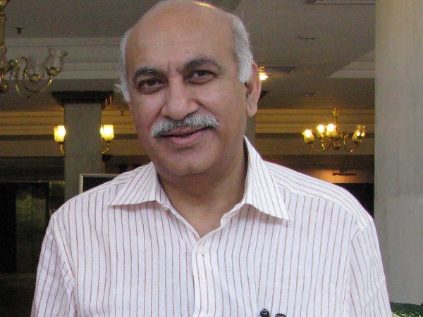 मोदी के मंत्री और पूर्व पत्रकार एमजे अकबर पर लगा आरोप