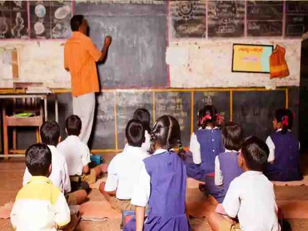 fake degree of 12 teachers found in amethi fake degree of 12 teachers found in amethi