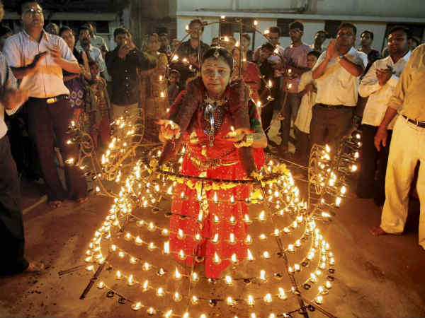 देवी दुर्गा की आराधना भी अग्नि के बिना अधूरी है