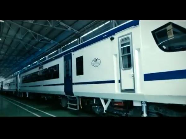 देश की पहले बिना इंजन की ट्रेन