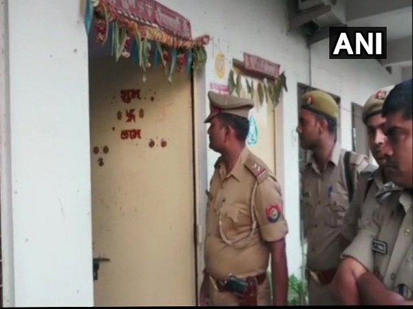 पहले क्यों बोला परिवार ने झूठ?