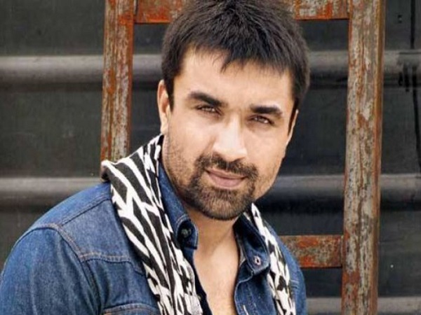 Mumbai: Actor Ajaz Khan arrested from a hotel in Belapur by Anti-Narcotics Cell Mumbai: Actor Ajaz Khan arrested from a hotel in Belapur by Anti-Narcotics Cell