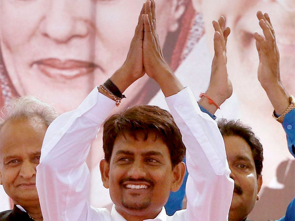 पिछले 72 घंटे में राज्य में किसी भी गैर-गुजराती के उपर हमला नहीं