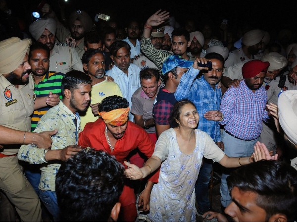 Indian Railways issues helpline numbers for Amritsar accident Indian Railways issues helpline numbers for Amritsar accident