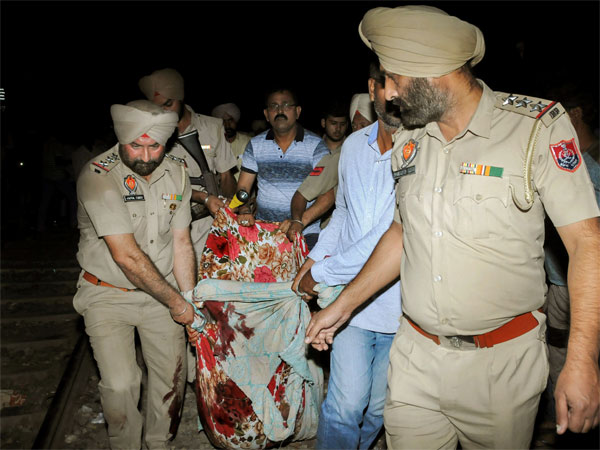 हादसे के बाद फोन ऑन था लेकिन एक घंटे बाद ऑफ हो गया