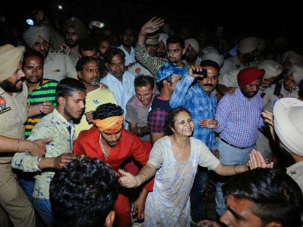 रेलवे का दावा- ड्राइवर ने बजाया था हॉर्न
