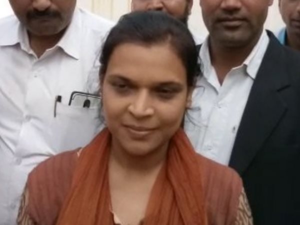 muslim woman changed her religion into hindu muslim woman changed her religion into hindu