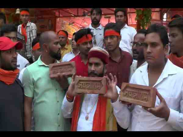 bajrang dal in agra gave disputed remarks on modi government bajrang dal in agra gave disputed remarks on modi government