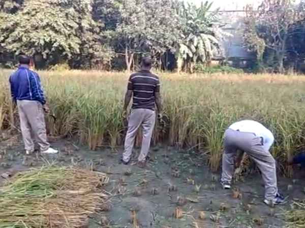 pac jawan serious allegation on ips officer in barabanki pac jawan serious allegation on ips officer in barabanki