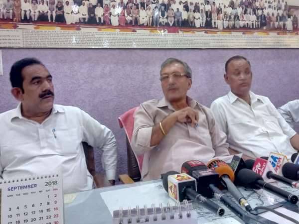 bareilly former sp city president veer pal yadav is no longer with Sp bareilly former sp city president veer pal yadav is no longer with Sp