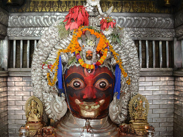 भैरव का नाम लेने से ही मिल जाती है सिद्धियां