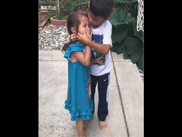 इस VIDEO को देख भावुक हो जाएंगे आप, देखिए बहन को रोता देख भाई ने क्या किया इस VIDEO को देख भावुक हो जाएंगे आप, देखिए बहन को रोता देख भाई ने क्या किया