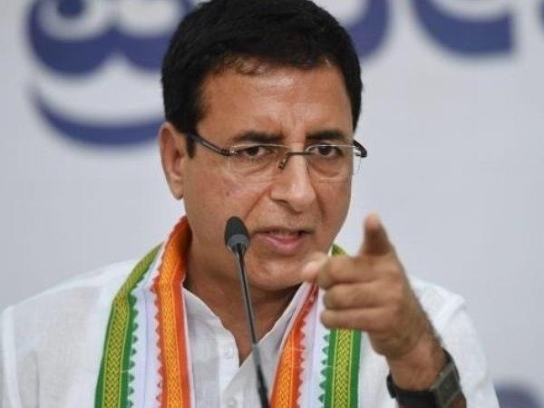 'मोदी सरकार ने सीबीआई की स्वतंत्रता में आखिरी कील ठोकी'