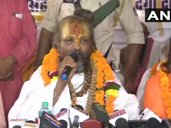 MP: कम्प्यूटर बाबा ने राज्य मंत्री के पद से दिया इस्तीफा MP: कम्प्यूटर बाबा ने राज्य मंत्री के पद से दिया इस्तीफा