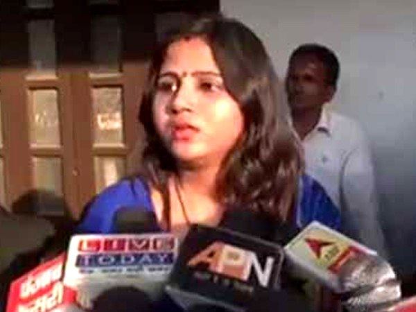 रेस्टोरेंट मालिक के खिलाफ एफआईआर दर्ज