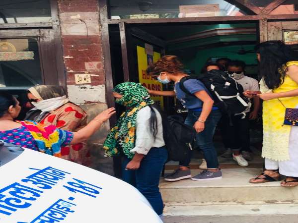 नेपाल के इस इलाके की रहने वाली हैं लड़कियां
