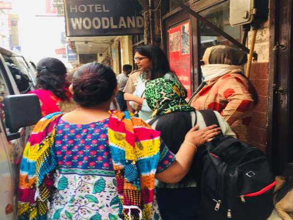 दिल्ली से खाड़ी भेजी जाती लड़कियां