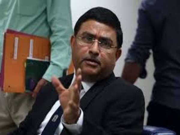 CBI arrests Deputy SP, SIT CBI, Delhi Devendra Kumar in connection with Moin Qureshi case CBI arrests Deputy SP, SIT CBI, Delhi Devendra Kumar in connection with Moin Qureshi case