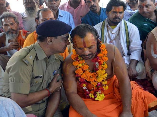 mahant paramhans das alleges officials to end his strike demanding ram mandir construction mahant paramhans das alleges officials to end his strike demanding ram mandir construction