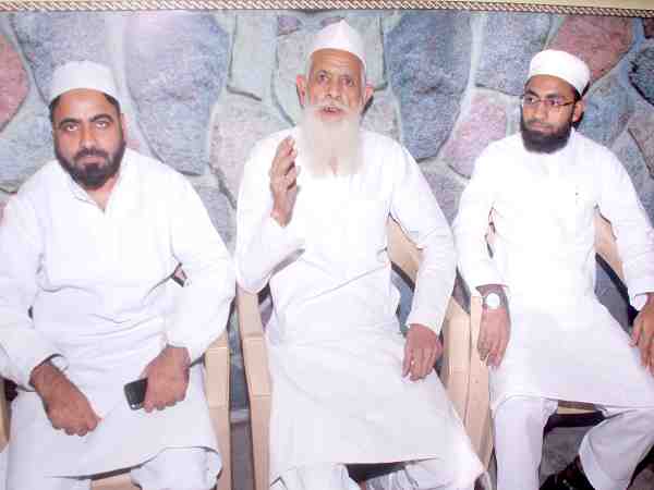 forcibly mahant paramdas hans was removed by police was illegal said ulema forcibly mahant paramdas hans was removed by police was illegal said ulema