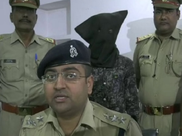 madarsa teacher arrested by UP police in extortion case madarsa teacher arrested by UP police in extortion case