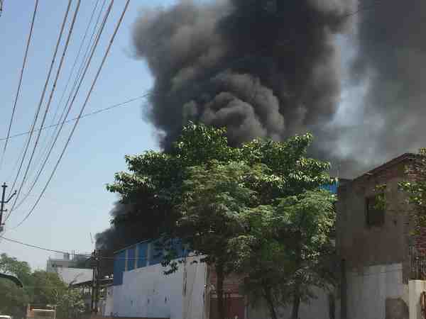 massive fire broke out in chemical factory in kanpur massive fire broke out in chemical factory in kanpur