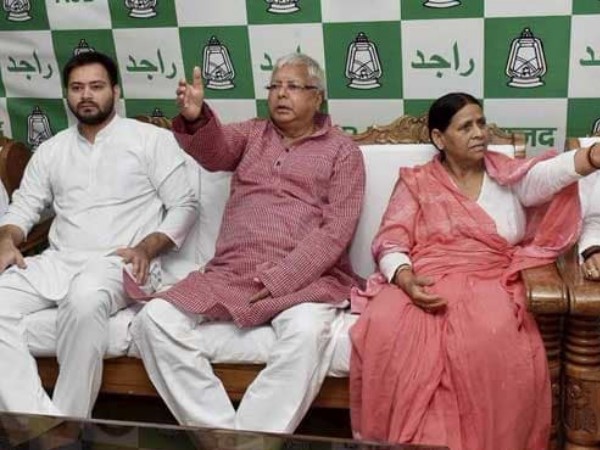 मंत्री, विधायक बनवाने के लिए लिये पैसे ?