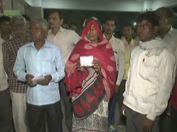 Lucknow: patient alleges that a doctor refused to treat spite of having a ayushman Bharat card Lucknow: patient alleges that a doctor refused to treat spite of having a ayushman Bharat card
