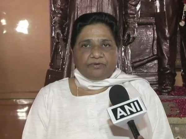 bsp chief mayawati says wont beg congress for seats bsp chief mayawati says wont beg congress for seats