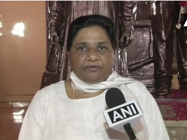 Mayawati says people who voted and made Modi ji win from Varanasi are being targeted in Gujarat Mayawati says people who voted and made Modi ji win from Varanasi are being targeted in Gujarat