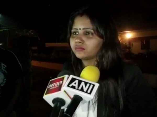 महिला पर दर्ज हुए दो केस
