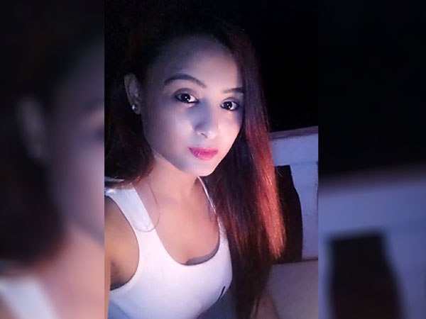'वो आठ-दस लोग मुझे घेरकर खड़े हो गए'
