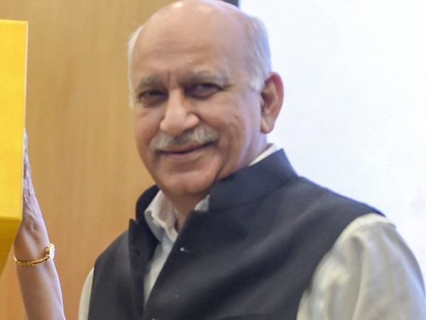 अब तक 16 महिलाओं ने अकबर पर लगाए यौन शोषण के आरोप