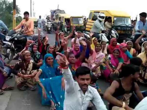 Moradabad MP and mla missing posters Moradabad MP and mla missing posters