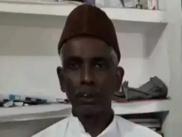 muslim party on babri disputed land iqbal ansari is feared after presence of togadia in ayodhya muslim party on babri disputed land iqbal ansari is feared after presence of togadia in ayodhya