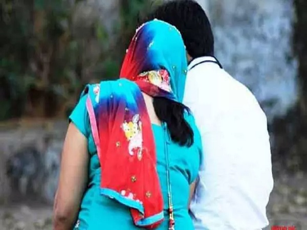 Girlfriends parents beaten the boy to denied to marry with the girl Girlfriends parents beaten the boy to denied to marry with the girl