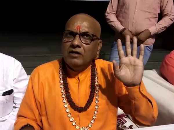 Prabodhananda Giri Maharaj big statement on pm Narendra Modi Prabodhananda Giri Maharaj big statement on pm Narendra Modi