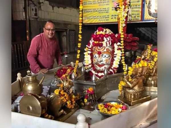 saint of mankameshwar temple uploaded objectionable picture of finance minister saint of mankameshwar temple uploaded objectionable picture of finance minister