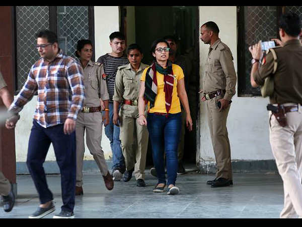 सोनिया धवन से मिलने जेल पहुंचे परिजन