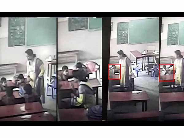 मध्य प्रदेश: महिला टीचर ने मासूम छात्र को बेरहमी से पीटा, मुंह में घुसाया स्लेट, वीडियो वायरल मध्य प्रदेश: महिला टीचर ने मासूम छात्र को बेरहमी से पीटा, मुंह में घुसाया स्लेट, वीडियो वायरल