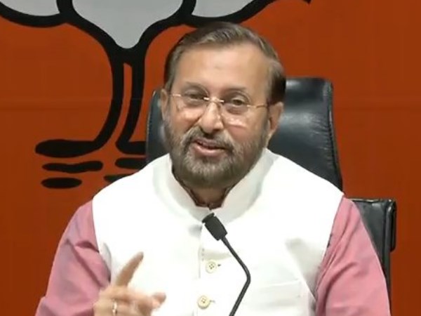 BJP on Thursday hit back at Congress President Rahul Gandhi over the issue of CBI BJP on Thursday hit back at Congress President Rahul Gandhi over the issue of CBI