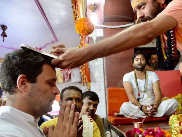 पहले शिव फिर राम और अब मां दुर्गा की शरण में राहुल