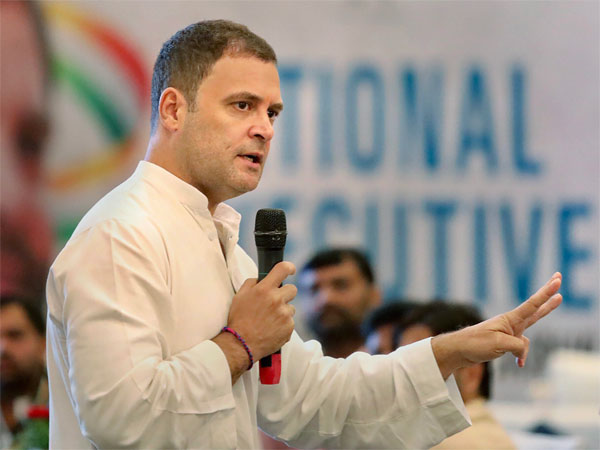 एचएएल के योगदान पर हो रहा है कार्यक्रम
