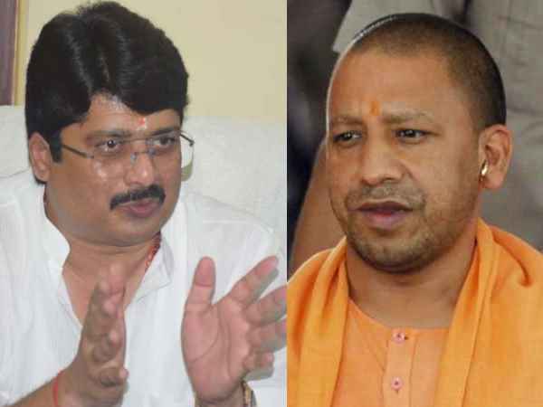 Raja Bhaiya meets CM Yogi Adityanath in lucknow Raja Bhaiya meets CM Yogi Adityanath in lucknow