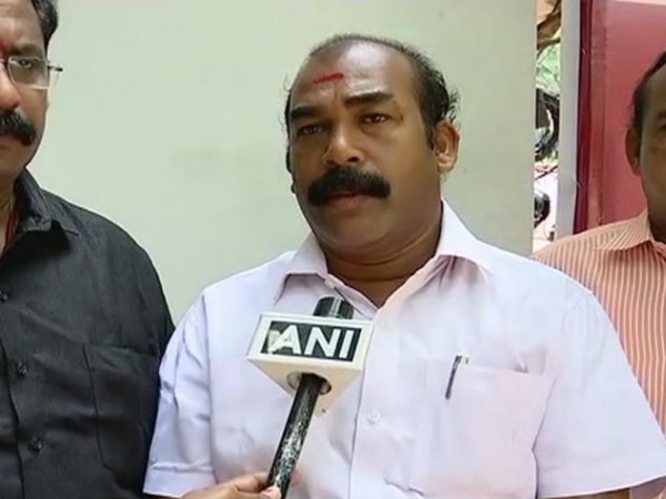 Kerala Shiv Sena threatens mass suicide if women enter Sabarimala Temple Kerala Shiv Sena threatens mass suicide if women enter Sabarimala Temple