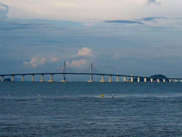 sea-bridge-china-hong-kong.jpg sea-bridge-china-hong-kong.jpg
