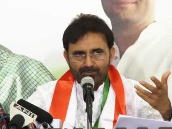 कांग्रेस नेता शक्ति सिंह गोहिल ने गांधी जयंती को बता दिया पुण्यतिथि कांग्रेस नेता शक्ति सिंह गोहिल ने गांधी जयंती को बता दिया पुण्यतिथि